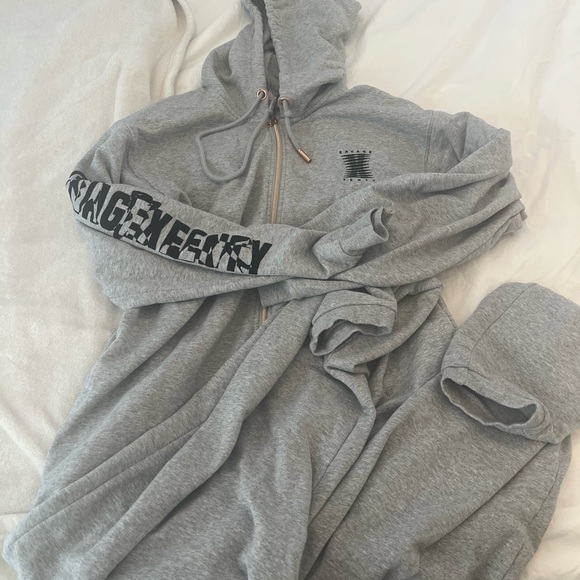Savage X Fenty Gray Hooded Jumpsuit - Picture 3 of 4